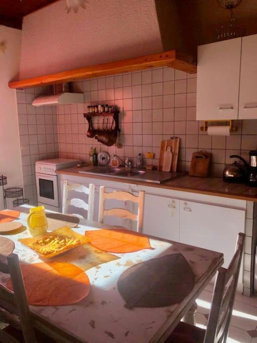 Maison Cosy Et Conviviale, Le B7 Besset Exterior foto